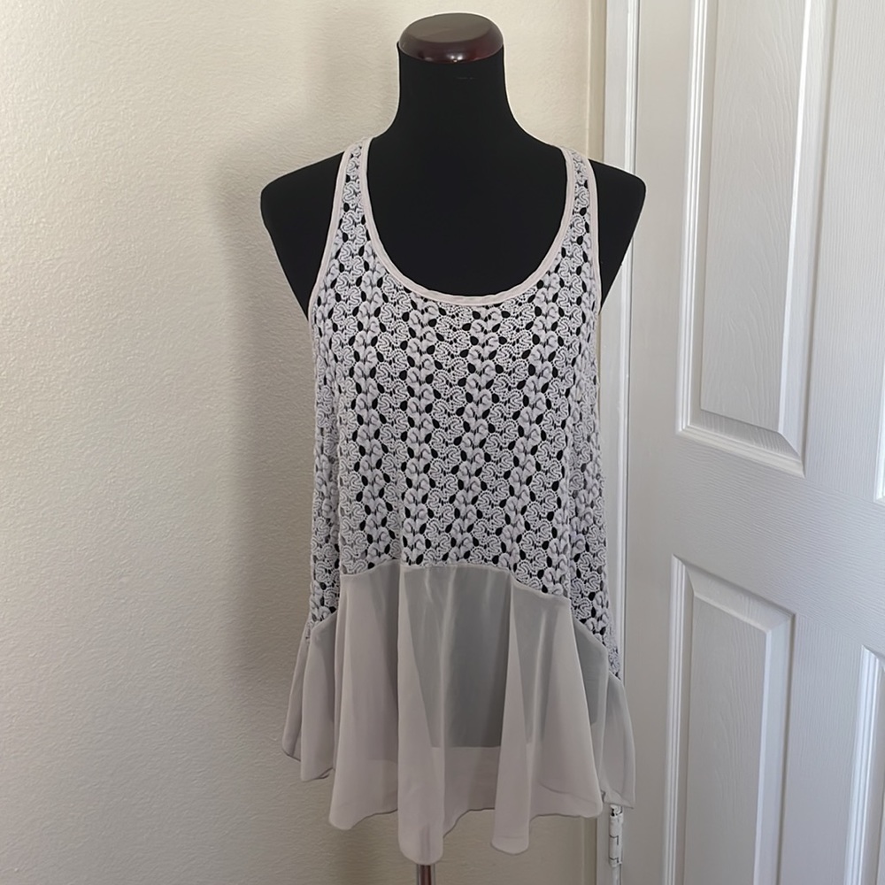 ISSI light Grey Lace Race Back Top